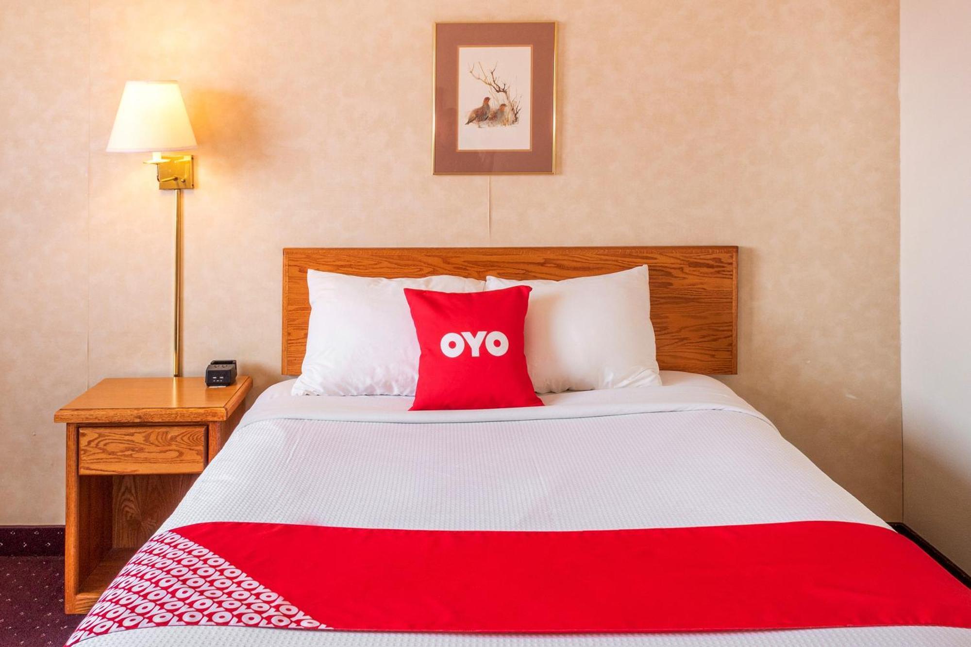Oyo Hotel Shelby Mt Hwy 2 & I-15 Extérieur photo