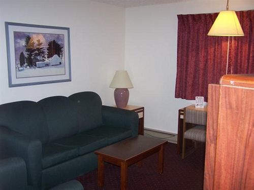 Oyo Hotel Shelby Mt Hwy 2 & I-15 Extérieur photo